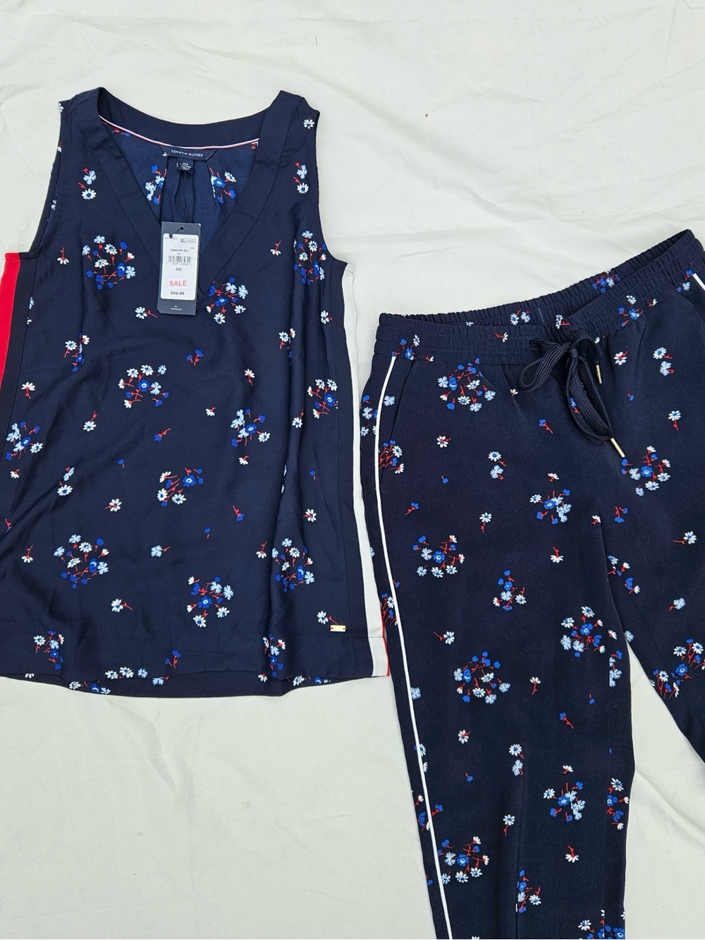 Tommy Hilfiger Tank & Jogger Set - Picture 1 of 16